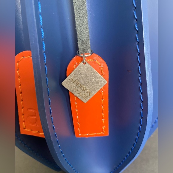 Plisse Airnova Leather Vase - Picture 6 of 7